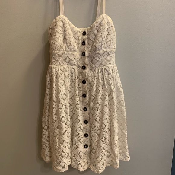 Wet Seal white lace button down sundress - Picture 2 of 8